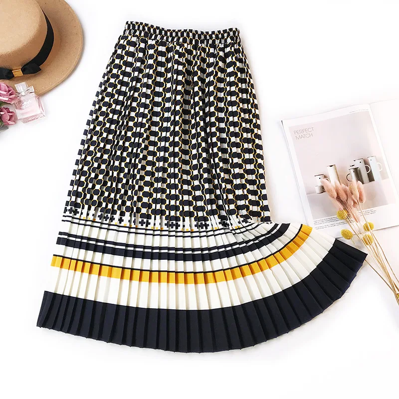 

2022 spring Fashion New Black White Dot Contrast Color Pleated Elastic High Waist Skirt All-match Female's Bottoms