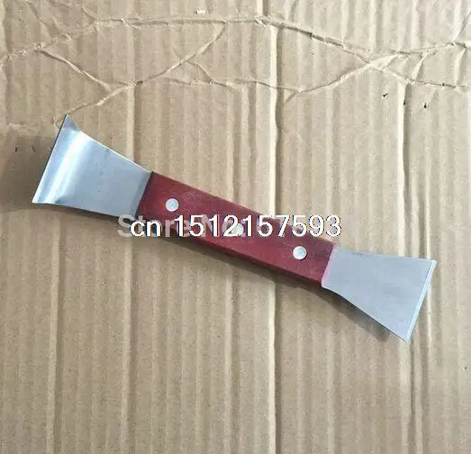 

Stainless Steel Hive Tool Scraper / Wooden handle 20cm