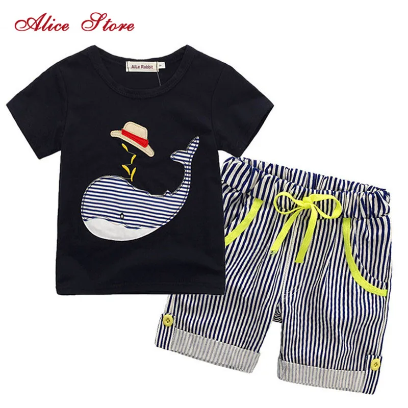 Хлопковая футболка и джинсовые брюки для мальчиков на возраст от 80 до 130 см |