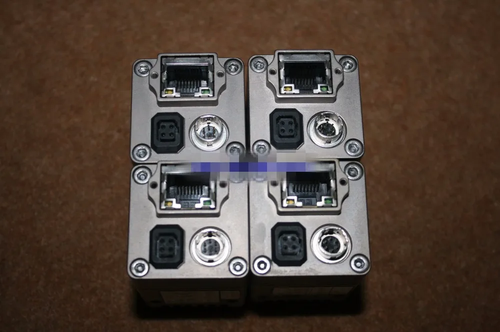 

1pcs SENTECH VTC-200EM00-SE CCD camera 200million *used *