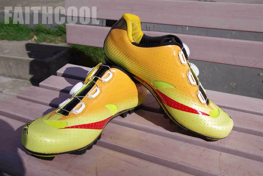 Бесплатная доставка Оптовая продажа обувь для мужчин и женщин самоблокирующимся