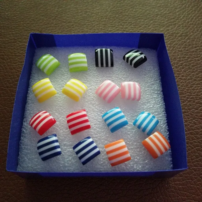 color square 12 пар/компл. с украшением в виде кристаллов Новая мода серьги Для женщин Аксессуары и украшения для пирсинга с полукруглой головкой, шаровой Комплект сережек bijouteria brincos - Окраска металла: color square