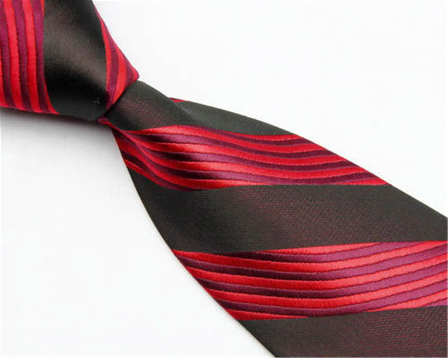 Новый стиль человек галстук 100% шелк красный черный мужчины полосатый