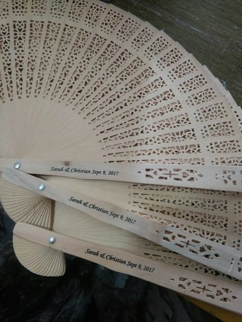 50 Pcs/ Lot Custom Personalized Name And Date Elegant Folding Silk Fabric Hand Fan(fan +Customized) | Дом и сад