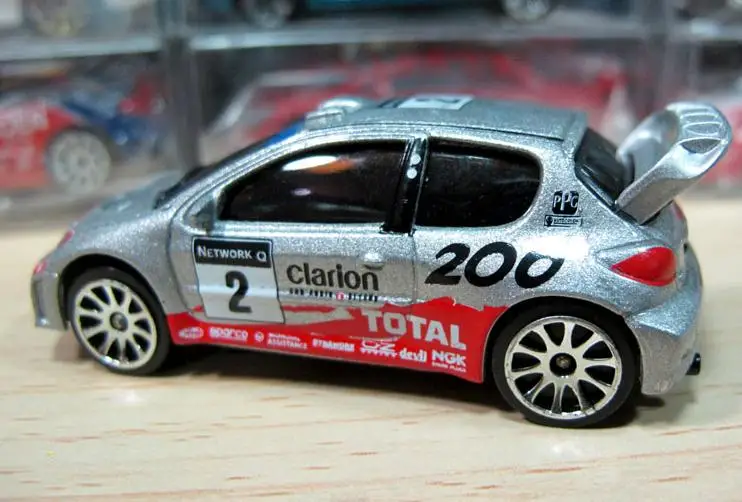 1: 64 масштабная модель легкосплавного автомобиля, высокая имитация PEUGEOT 206 ралли автомобиля, металлические отливки, изысканная Коллекционная модель
