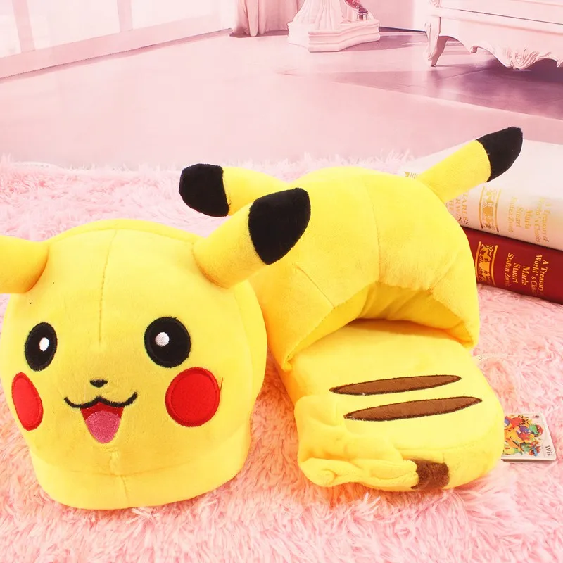 WHOHOLL/хлопковые тапочки в японском стиле с изображением Pokenom Pikachu; домашняя обувь для влюбленных женщин на толстой подошве; нескользящая и теплая подошва