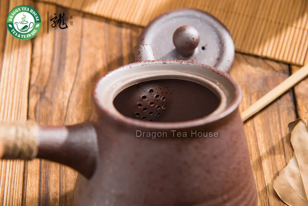 Коричневый керамический чайник Kyusu в японском стиле с боковой ручкой и