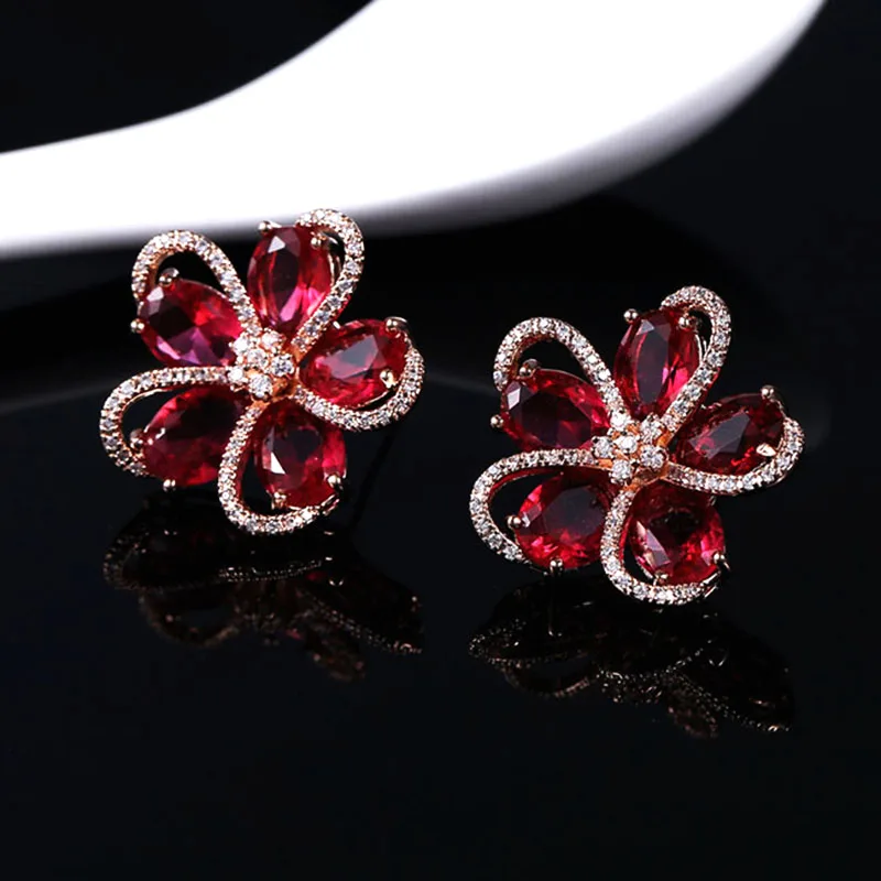 Классические серьги-пусеты с цветами белого/розового золота женские