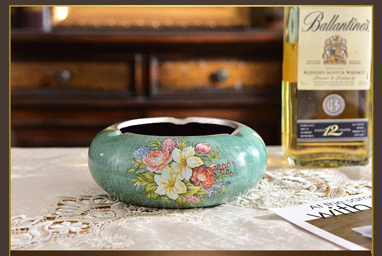 Европейская роскошная керамическая пепельница для гостиной, индивидуальное модное украшение, креативный подарок, Офисная Высококачественная пепельница из смолы