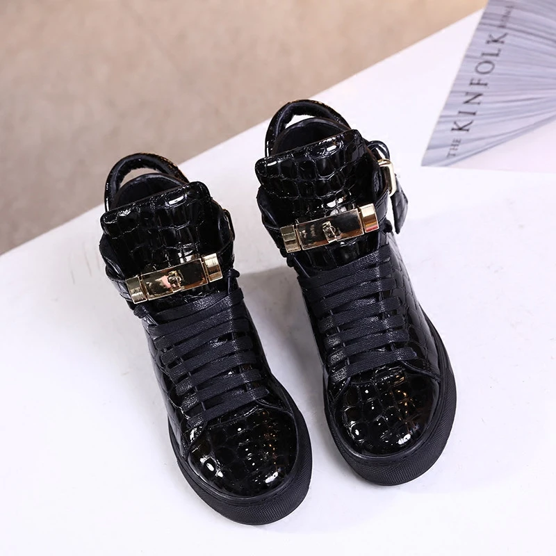 Женские кроссовки Prova perfeto черные и красные из натуральной кожи визуально