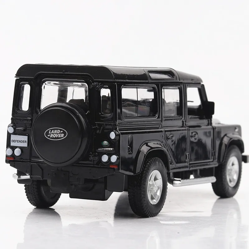 1/36 DieCasts модели серии L & R Бесплатная доставка Defender 13 5 см брелок для автомобильных