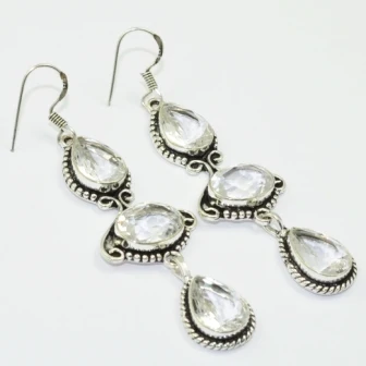 

Белый топаз, 80 мм, серебряное покрытие на медных сережках, E1544
