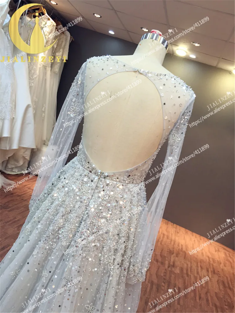 Рисунок 4 - Женское платье с блестками JIALINZEYI