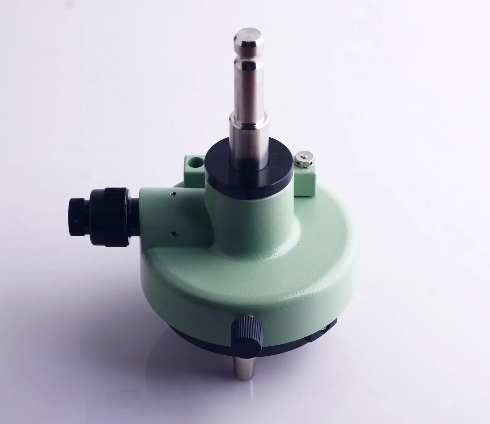

Green Carrier with optical plummet THREE-JAW TRIBRACH adapter For Lei-ca type