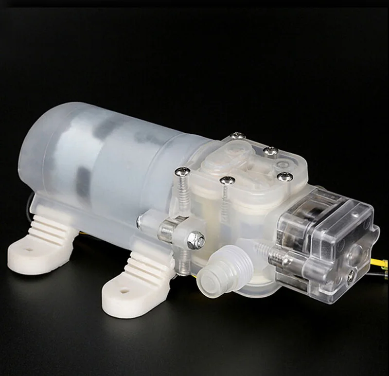Горячие продажи DC 12 V Пищевой самовсасывающий мембранный насос с 5А адаптером для спиртового красного вина масло