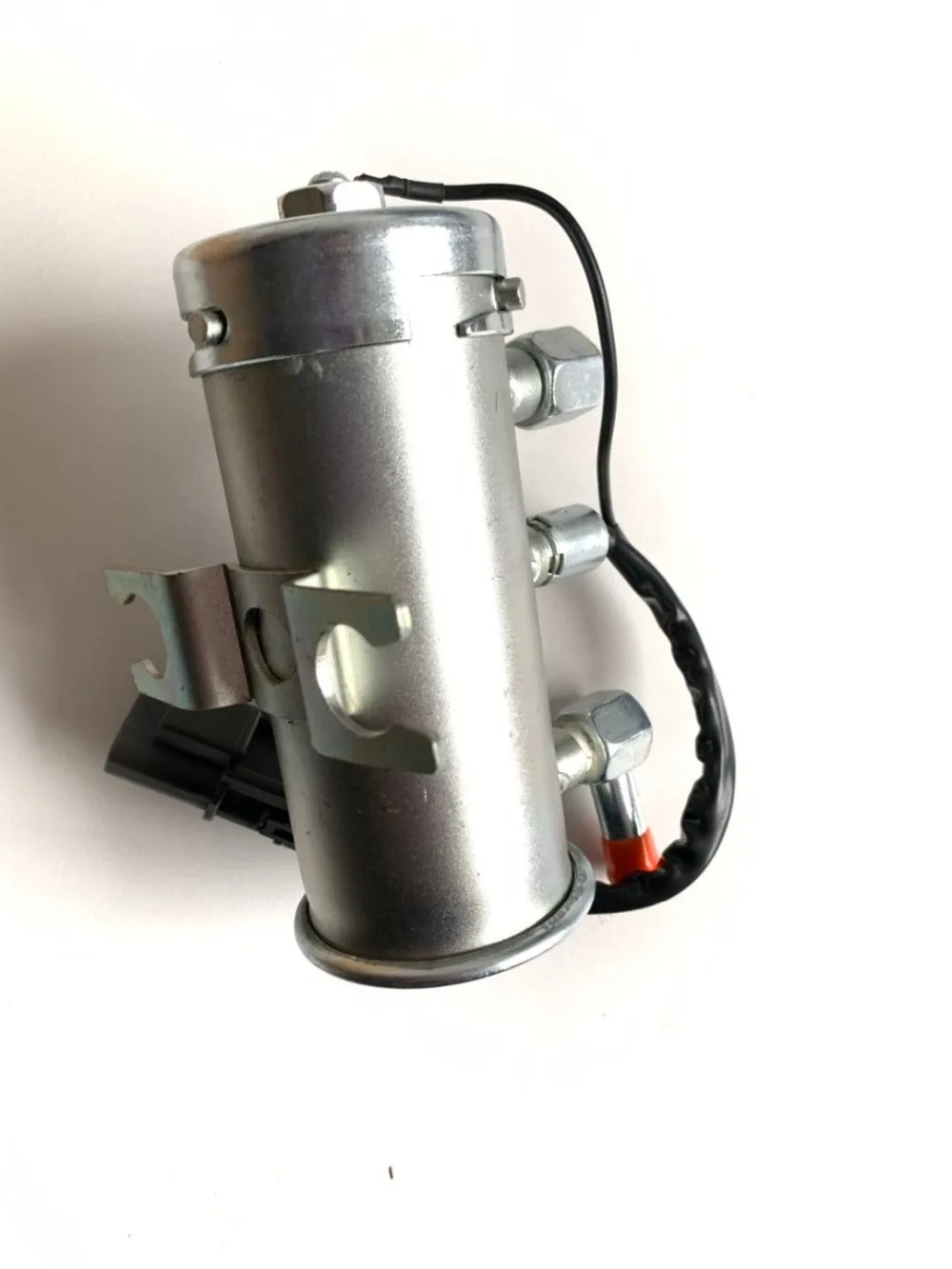 Электрический топливный насос 8980093971 для ZAX240 EX240 EX330 3 4HK1 6HK1 24V DC|Регулятор давления