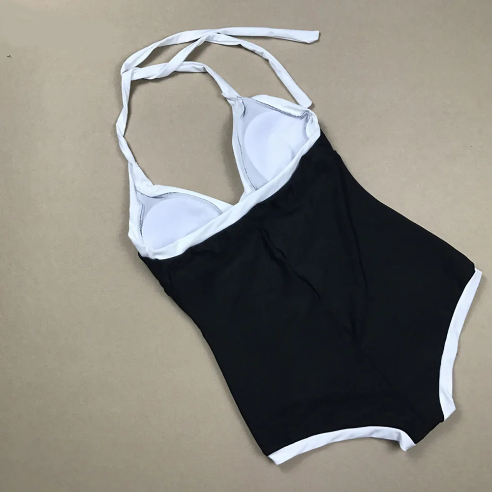 Женский спортивный слитный купальник белый или черный с лямкой на шее купальный