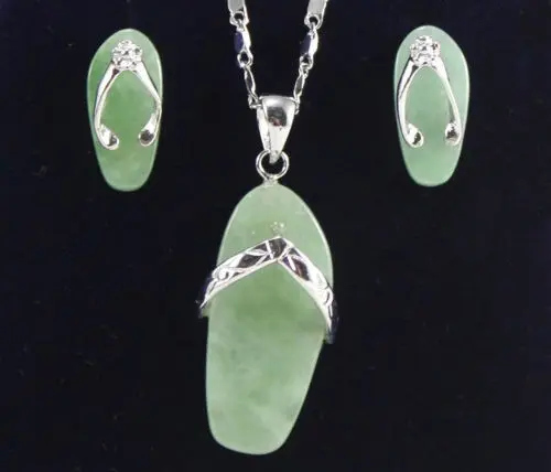 

new Light Green jade Shoes Pendant Necklace Earrings Set