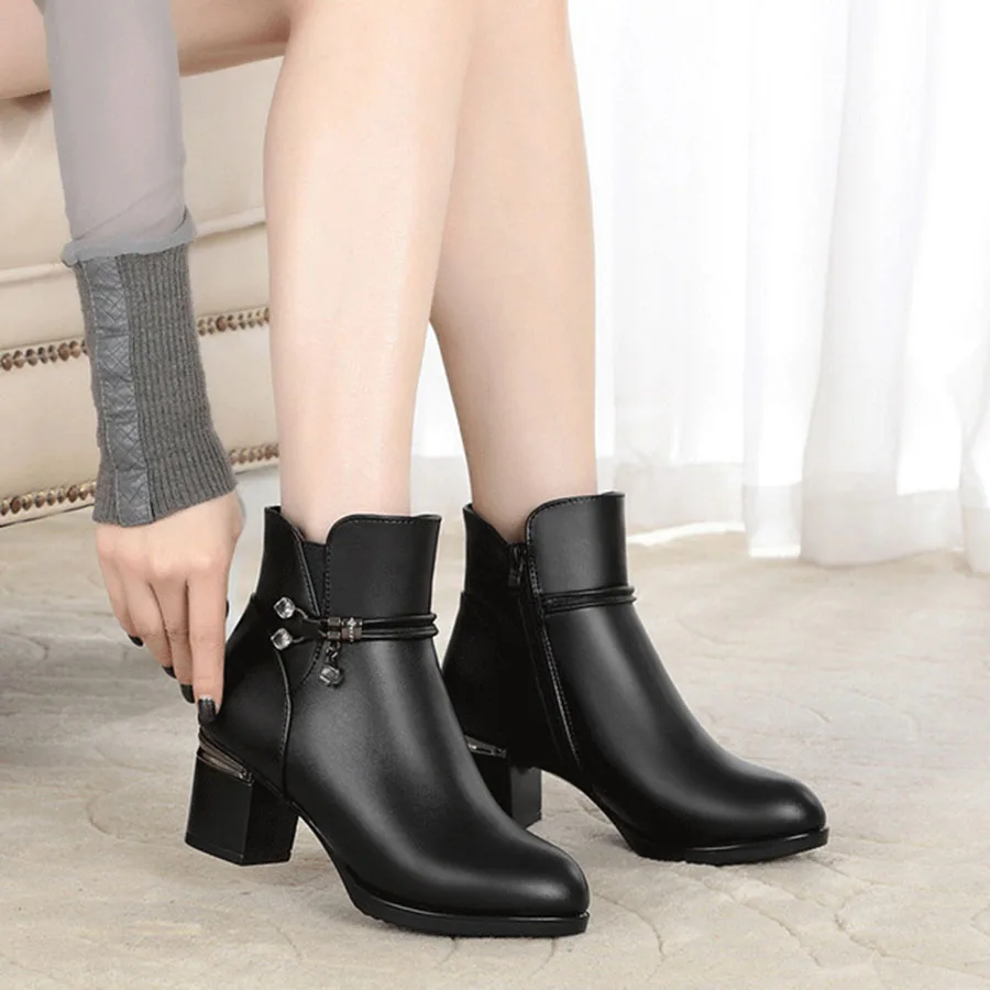 Winter New Thick Heel Black Women'S Leather Boots Hard-Wearing and Non-Slip Plus Velvet Large Size 35-43 Female | Обувь