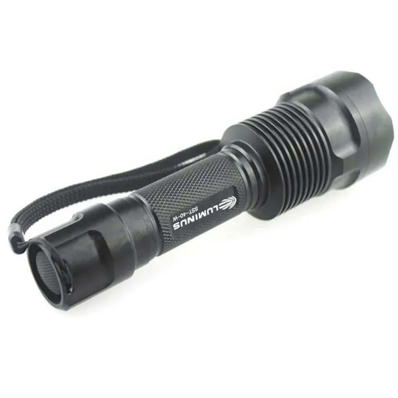 Manta Ray C12 LUMINUS SST-40-W 1650lm SMO/OP светодиодный фонарик(1x18650