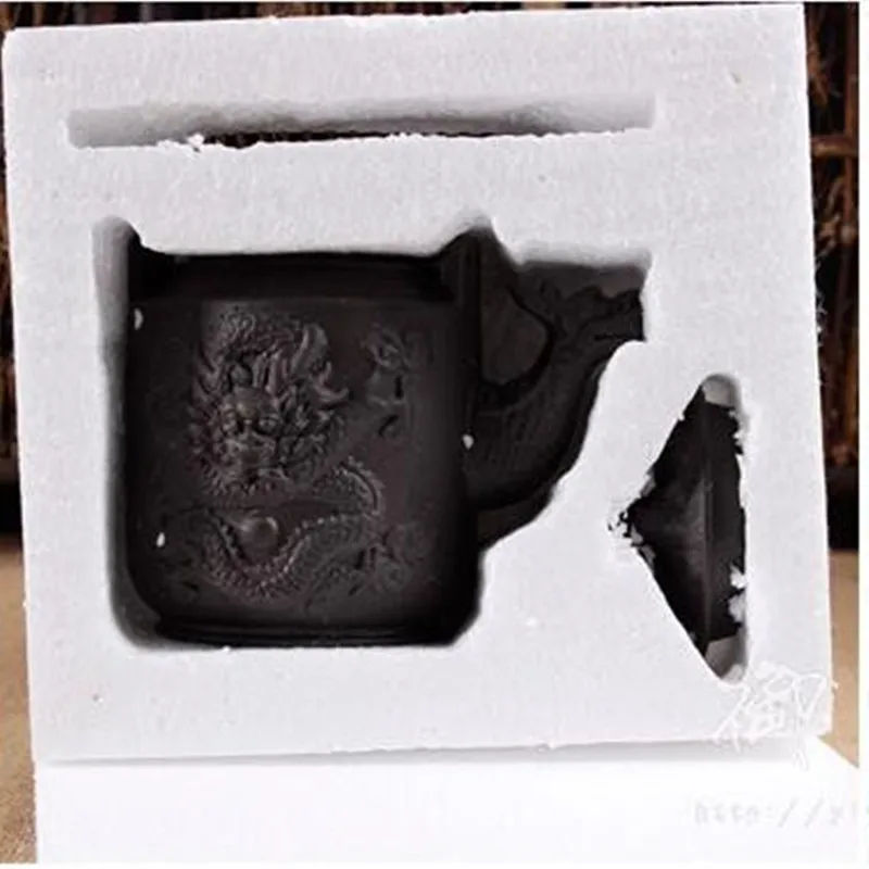 

780ML Dragon Yixing Teapot Purple Clay Kettle With Handle Creative Drinkware