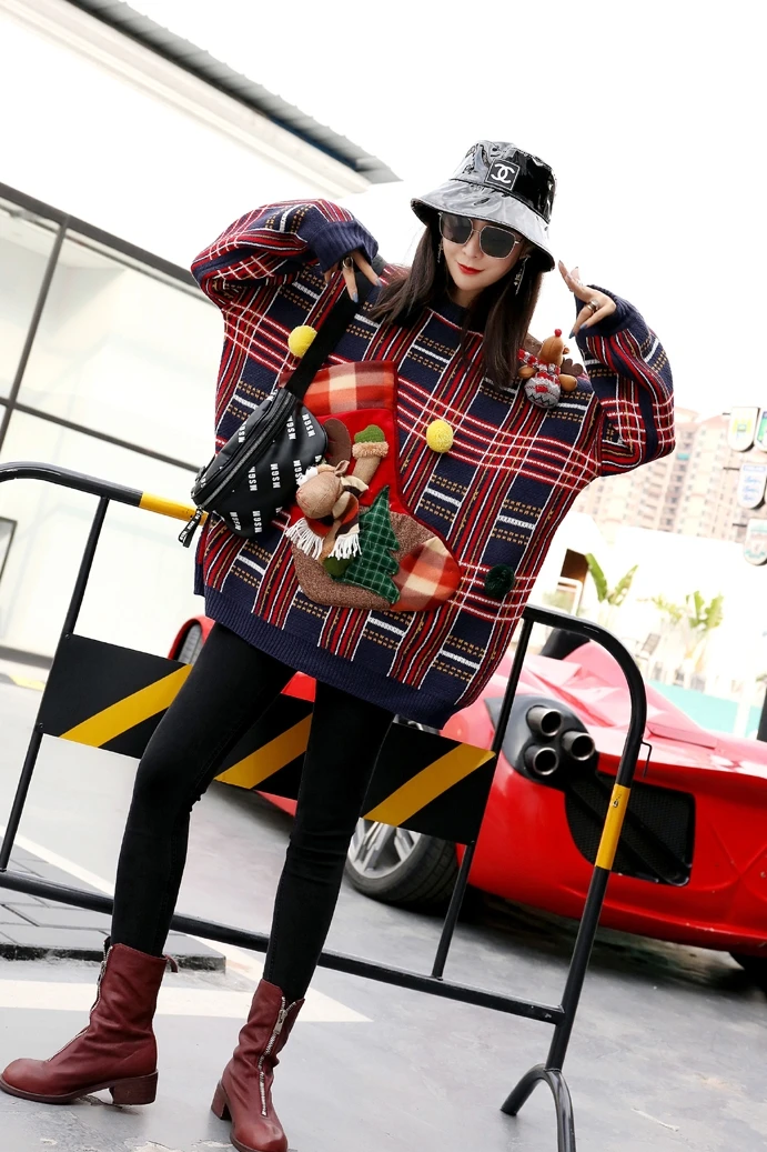 

2019 autumn and winter new age-old lattice control heavy work ladies sweater Christmas socks sweater women's coat tops