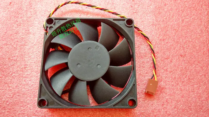 

riginal AVC 7015 DS08015R12H-006 DC12V 0.50A70 * 70 * 15MM fan speed