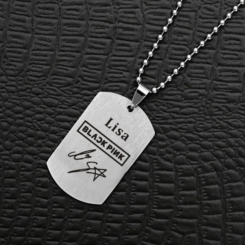 necklace 2 Корейские KPOP Девушки Группа черный розовый логотип кулон ожерелье из нержавеющей стали ювелирные изделия для женщин мужчин поклонников любовь ожерелье s - Окраска металла: necklace 2