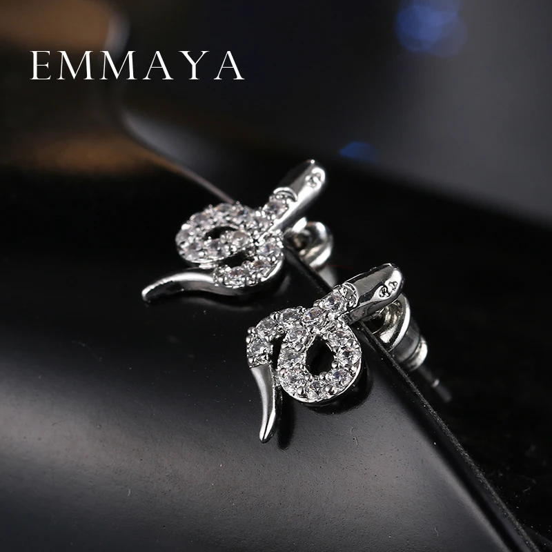 Женские серьги-гвоздики Emmaya недорогие Серебристые в виде змеи ювелирные изделия
