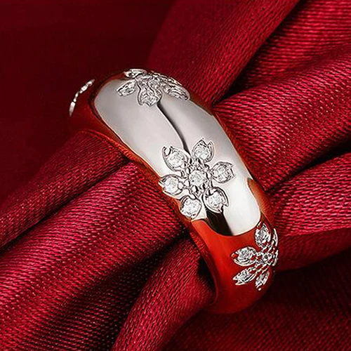 Женское кольцо с гравировкой Золотое кубическим цирконием и цветочным узором|ring