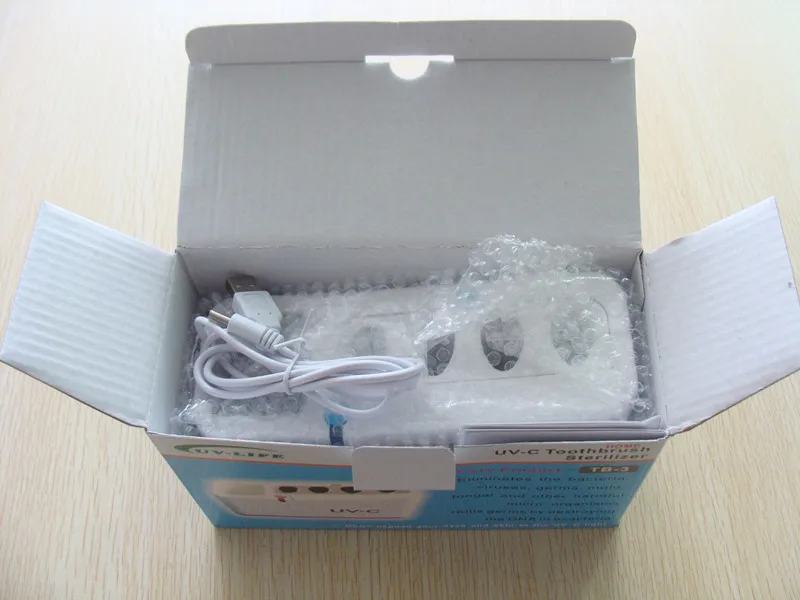 Высокоэффективный устройство для УФ-дезинфекции зубных щеток