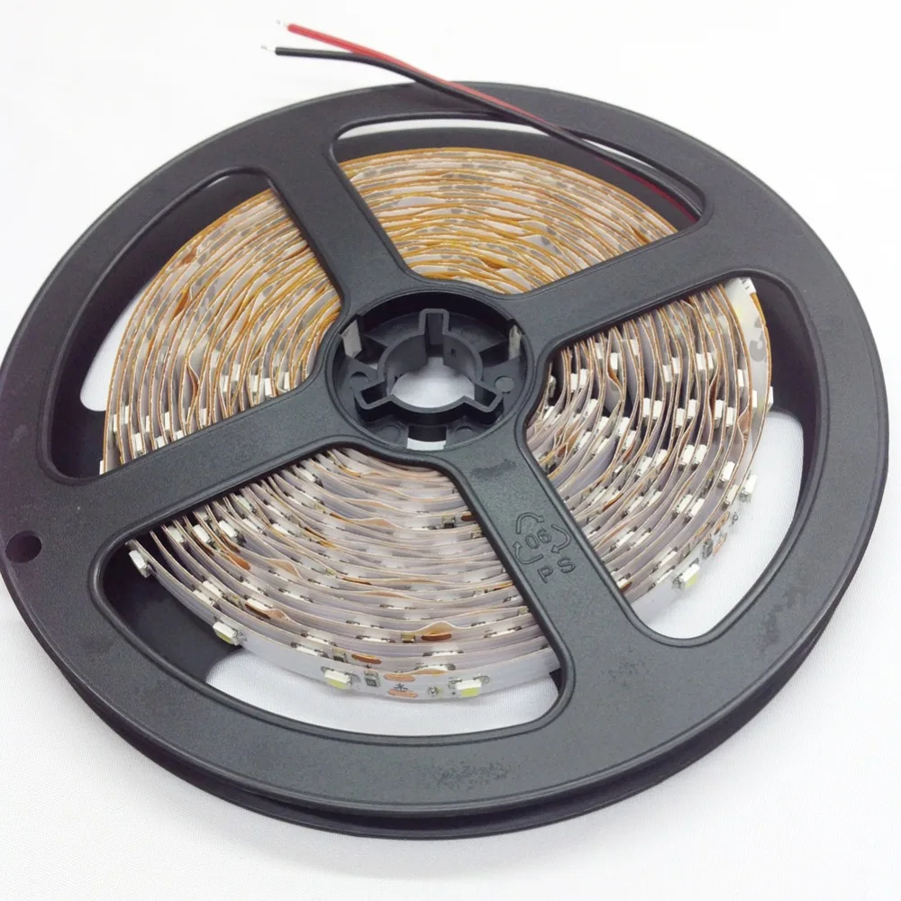 Супер яркий гибкий RGB LED 3528 5 м 300LED красная светодиодная лента света DC12V диода