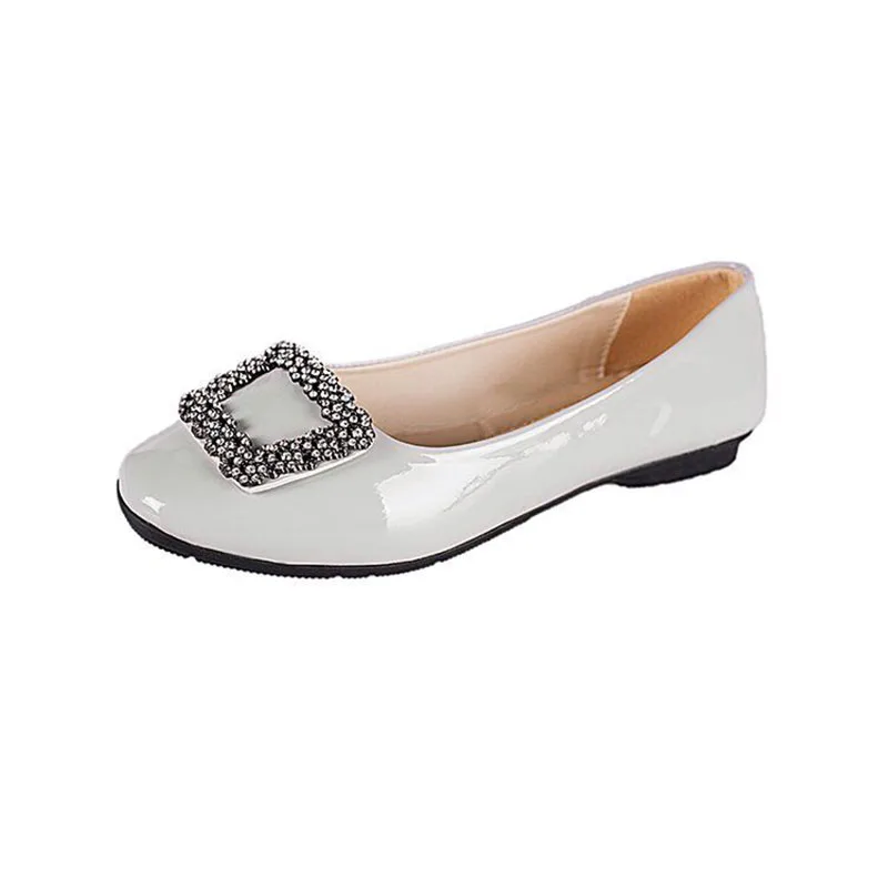 Туфли на плоской подошве для Для женщин Slip-On квадратный носок красный кристалл