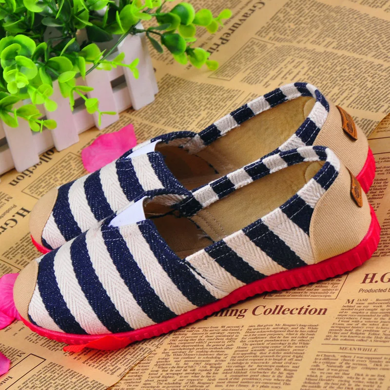 Лидер продаж весенне-летние женские туфли слипоны на плоской подошве мокасины
