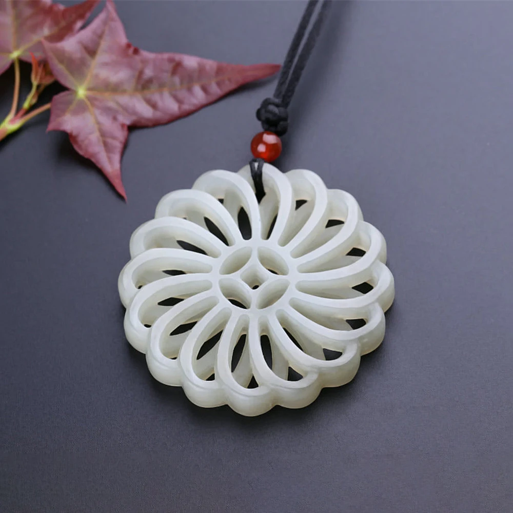 Dropship New Natural Hetian Jadeite Hand-carved Transfer Luck Flower Hollow-out Pendant Fashion Women's Sweaters Chain Necklace |