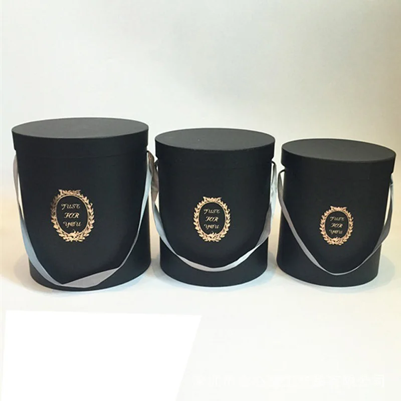 Подарочная коробка круглая подарочная из трех частей для обнимания цветов