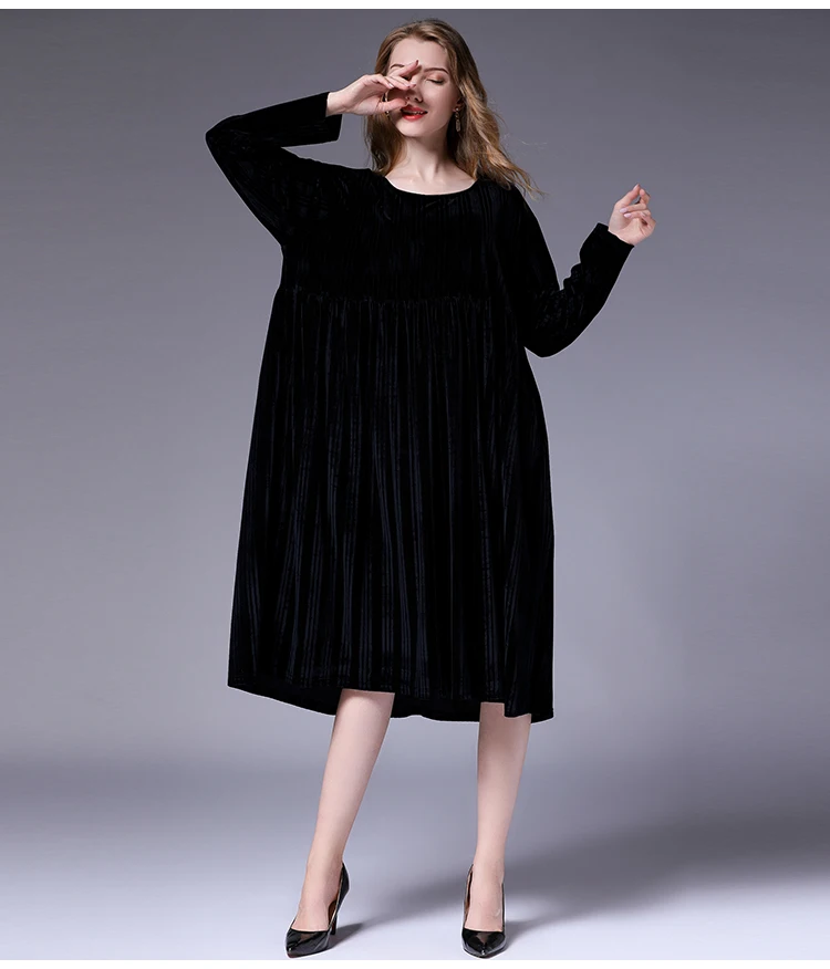 Осеннее модное женское платье золотого цвета вельветовое с большим низом в