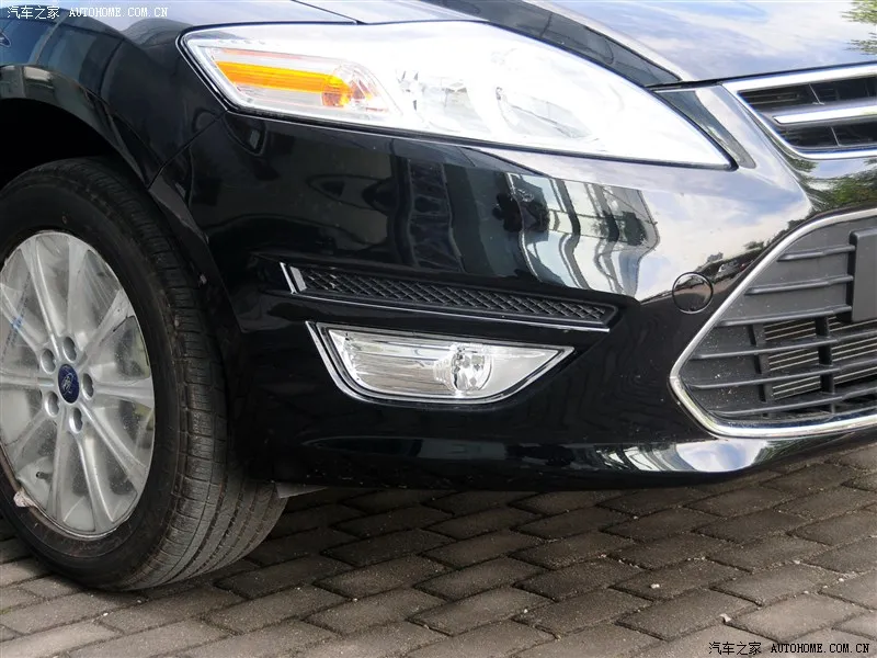 

OEM halogen fog lamp (one pair) for ford mondeo 2011-13, with fog lamp bulb, H11, 12V55W, top quality