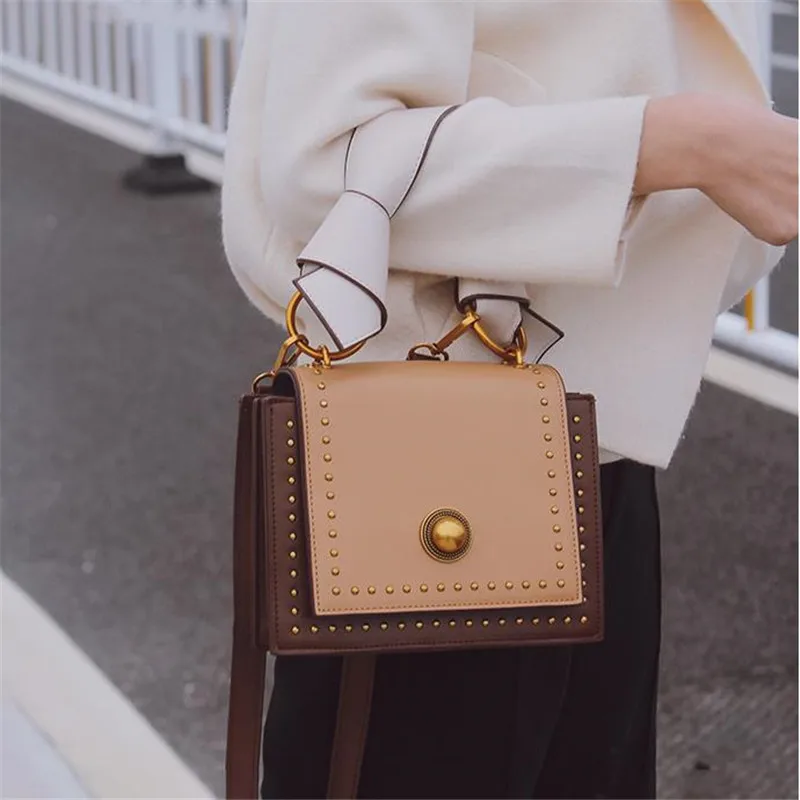 Женская сумка через плечо из искусственной кожи со змеиным принтом и бантом