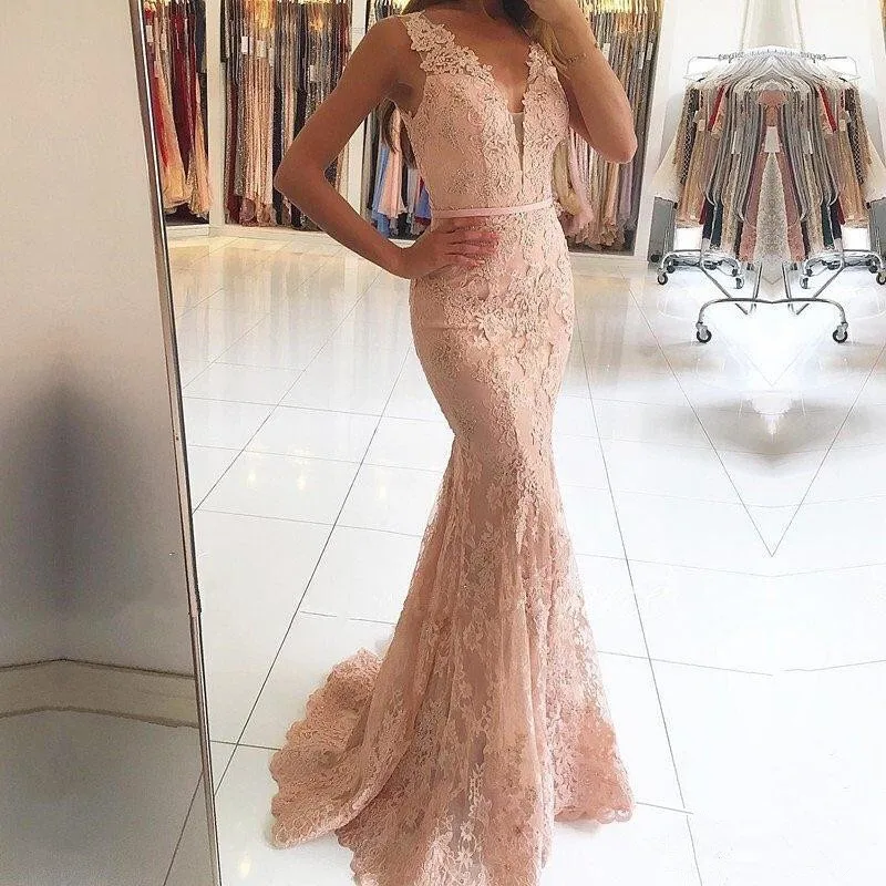 

Elegant V Neck Navy Blue Mermaid Lace Evening Dresses Long See Through Back Satin Evening Gown Formal Prom Party Gown