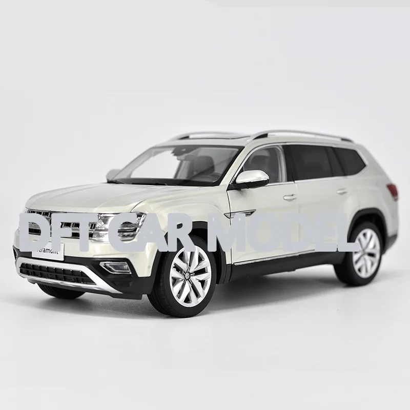 Серебристый 1:18 игрушечный автомобиль из сплава TERAMONT модель автомобиля SUV Детские Игрушечные Машинки оригинальные авторизованные Аутентичные детские игрушки - Цвет: Серебристый
