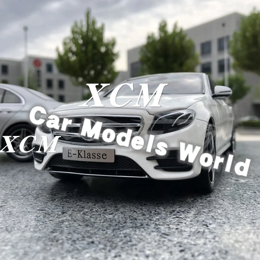 Литая модель автомобиля для iScale E Class klase Limousine 1:18 (белый) + небольшой подарок!| |