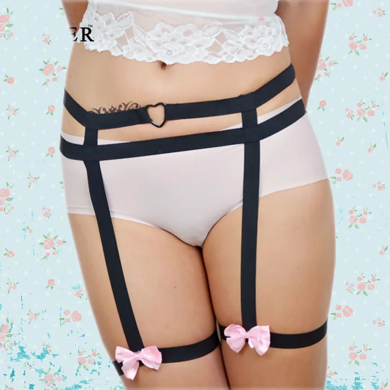 Одежда Фетиш в богемном стиле розового цвета с вышитым сердцем бантом банты