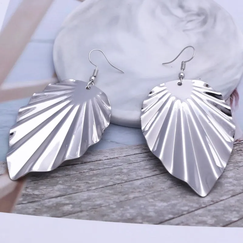 Женские серьги с подвеской в виде большого листа геометрические металлические