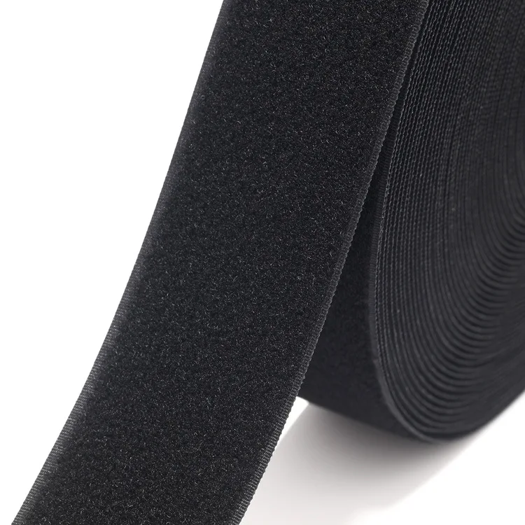 25 метров черно белая лента на липучке/рулон (не клеится) обе стороны входят в