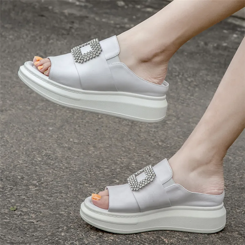 FEDONAS/Европейский стиль Однотонная повседневная обувь с украшением в виде