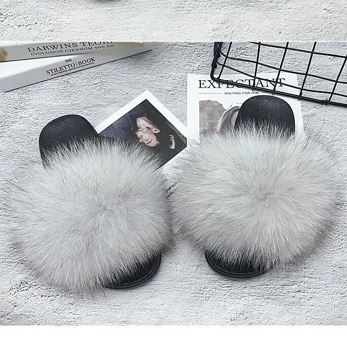 blue fox fur FXFURS/Новинка года; женские тапочки с натуральным лисьим мехом; летние модные меховые сандалии; обувь из пушистого плюша; Вьетнамки с мехом енота; Домашние шлепанцы - Цвет: blue fox fur