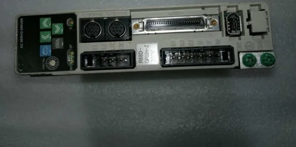 Используется 100% протестированный R88D GP02H Z OMRON серводвигатель переменного тока