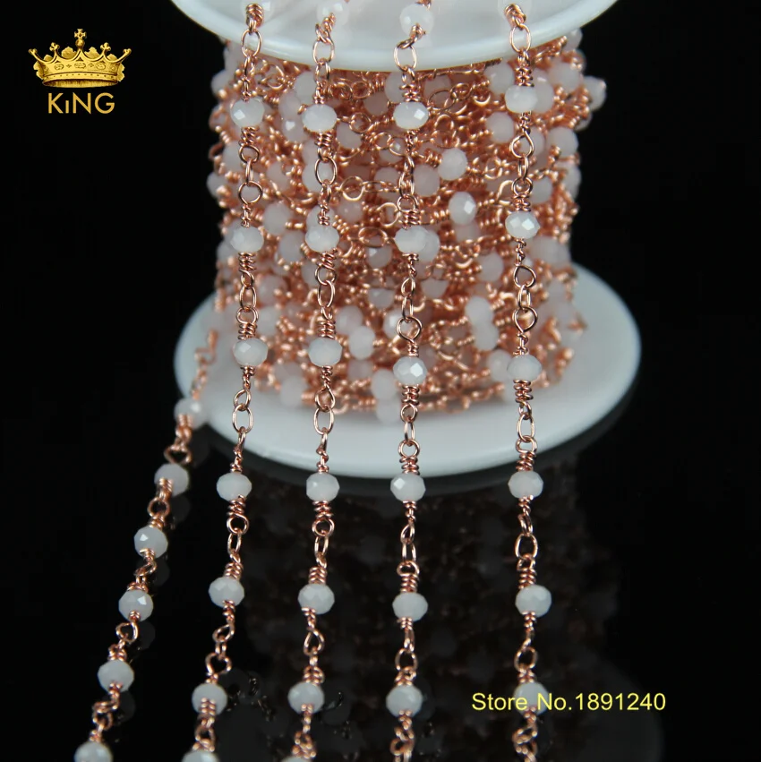 Позолоченная позолоченная цепочка покрытая белым кристаллом граненая из бисера