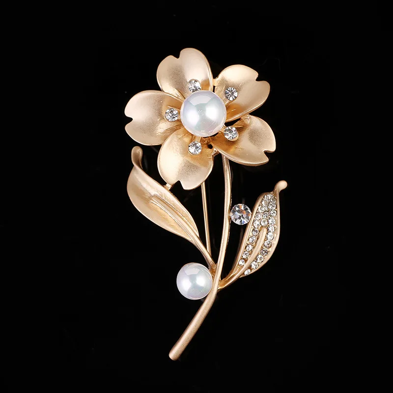 2018 темперамент бесшумная Золотая глупая брошь в виде цветка с жемчугом-булавкой |